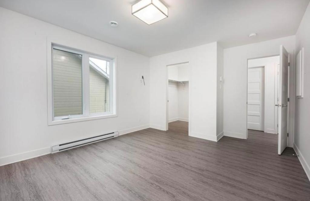 446 Boulevard de Melocheville - 4 1/2 au 1er étage ! 2