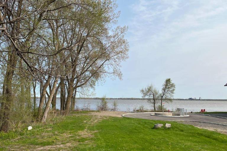Maison unifamiliale à louer en bordure du fleuve Saint-Laurent 3