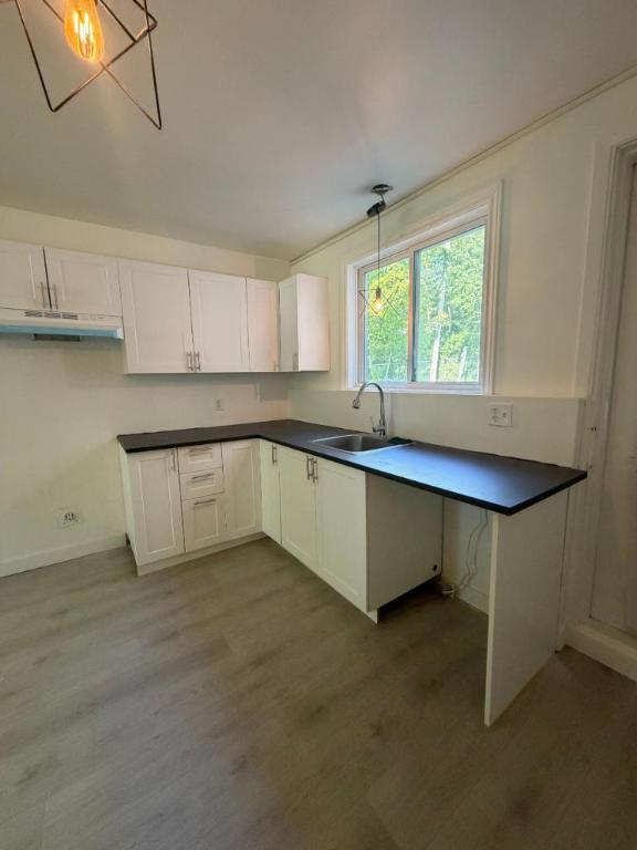 2 CH - 1 SDB - Québec - $1,050 /mo 1