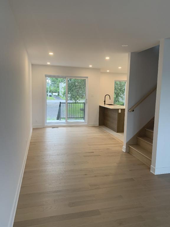 UNITÉ DE DUPLEX NEUF À LOUER – 4 CHAMBRES 4