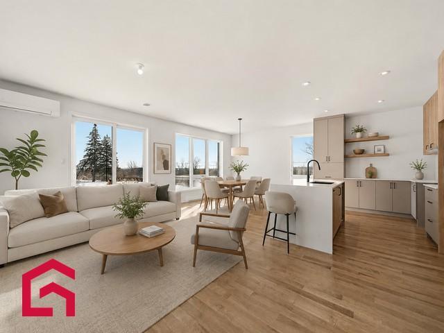 2064 Rue des Mélèzes — photo 1