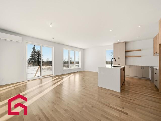 2064 Rue des Mélèzes — photo 3