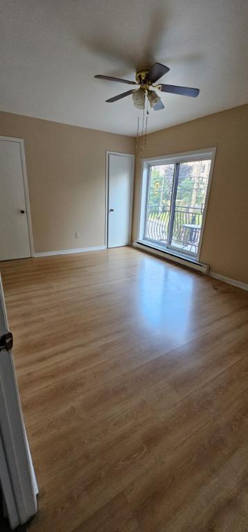 4 1/2 dans Triplex près des Galeries d'Anjou 5