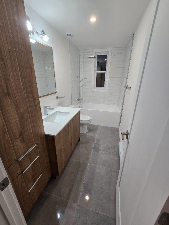 3 et 1/2 rénové a neuf style condo vue sur rivières St-Maurice, centre-ville 4
