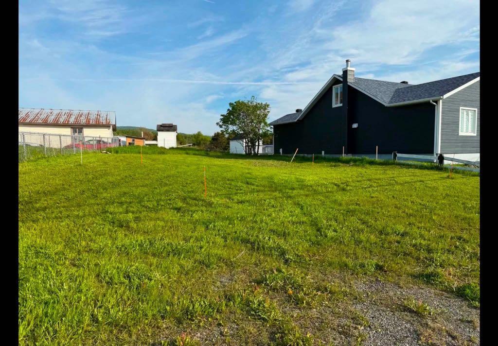 67 Boulevard Perron Ouest, Sainte-Anne-des-Monts, QC, Canada — photo 1