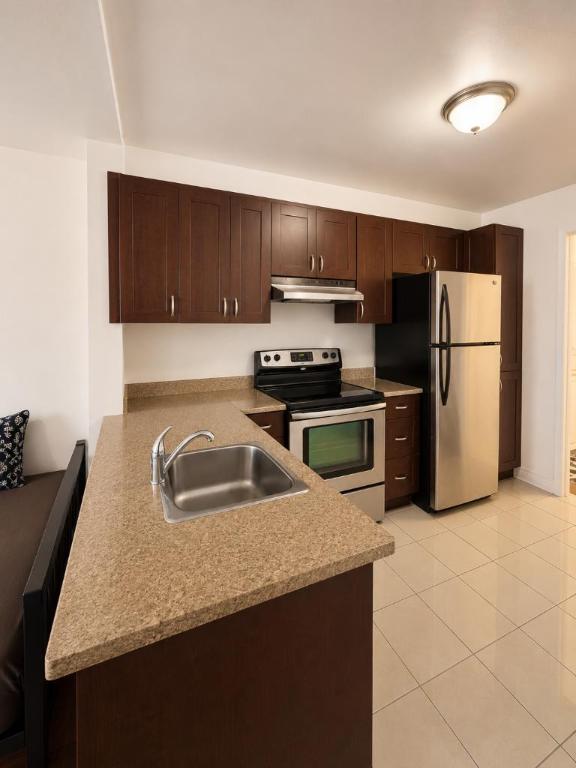 Studio - Montréal - $1,050 /mo 3