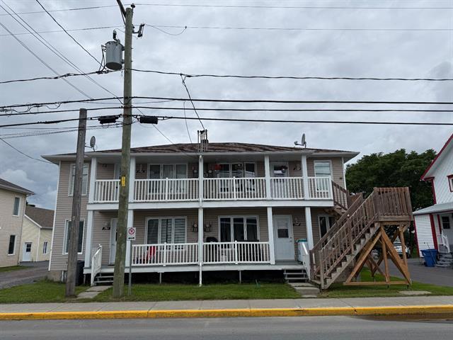 744 750 Av. St-Alphonse — photo 1