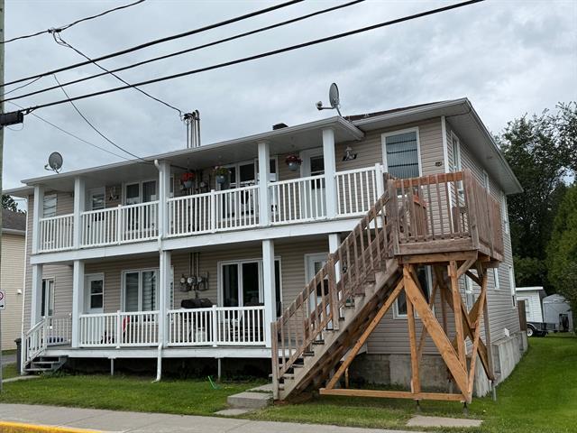 744 750 Av. St-Alphonse — photo 2