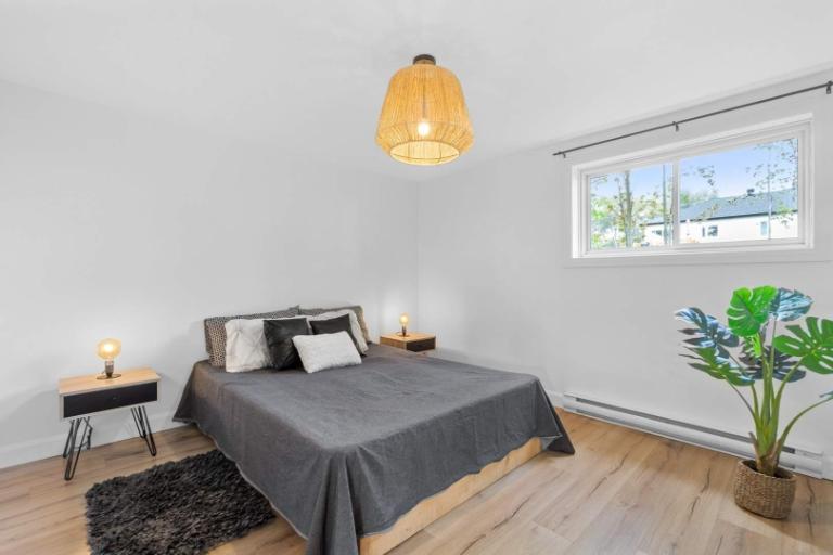 3 CH - 1 SDB - Bécancour - $2,800 /mo 3