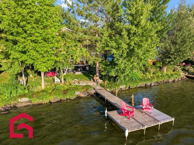 1572 Rue Paré — photo 2