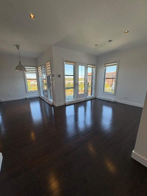 Condo unité en coin dernier étage 3 1/2 à louer 2
