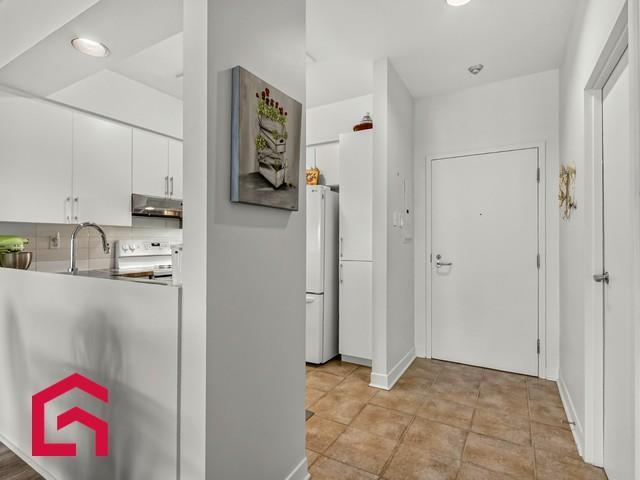 305, App. 311 — photo 2