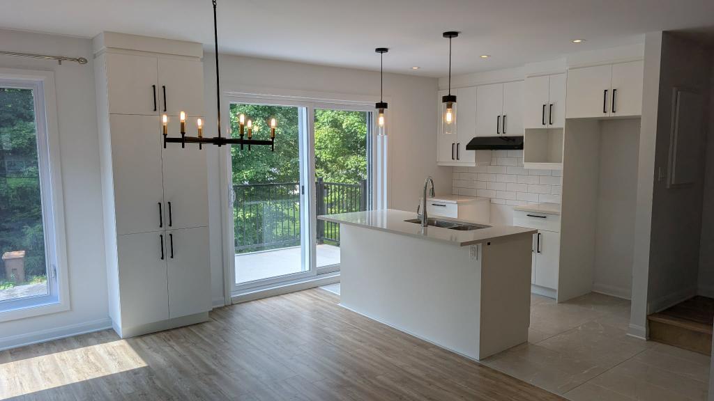 5 et demi condo sur 2 étages 4