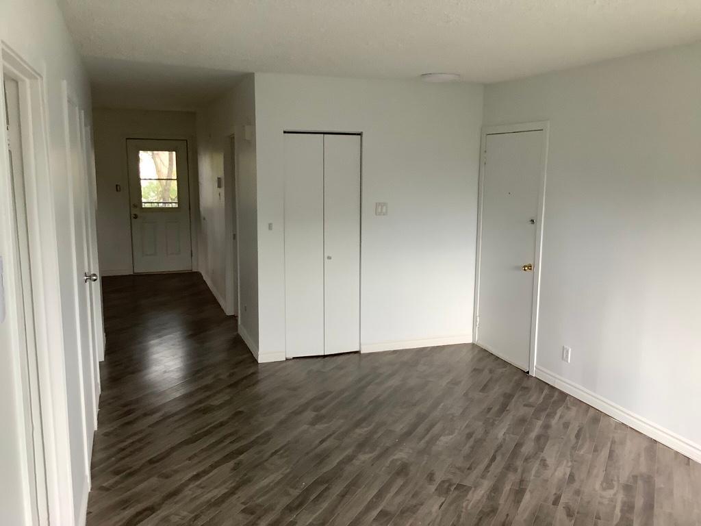 4-1/2 LONGUEUIL, À LOUER / FOR RENT 3