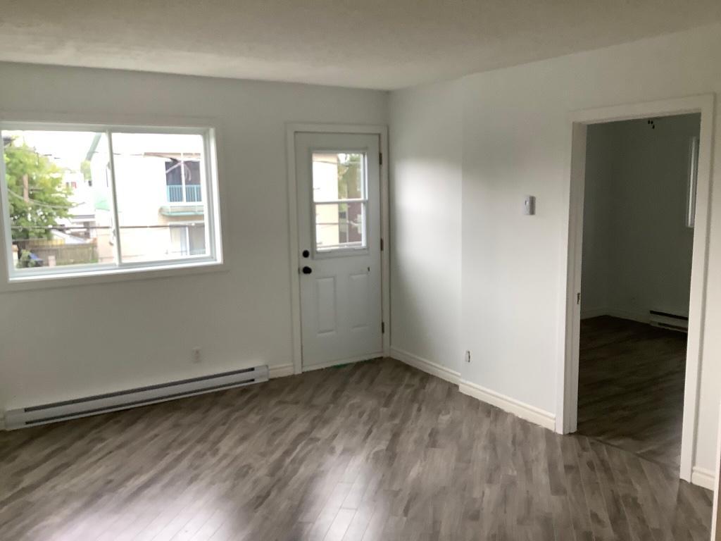 4-1/2 LONGUEUIL, À LOUER / FOR RENT 4