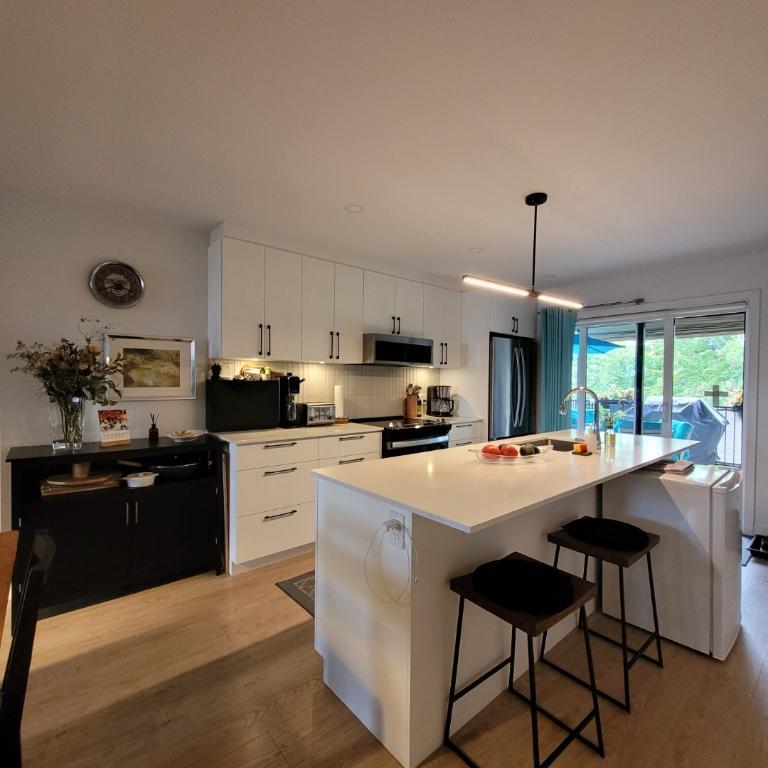 🏡 Luxueux condo neuf 4½ à louer 3