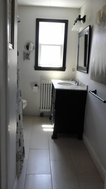 GRAND 5-1/2 Chauffage & Eau Chaude Inclus 5