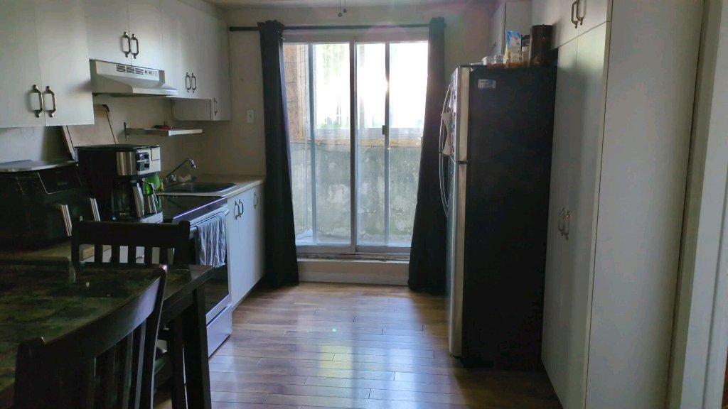 BEAU ET GRAND 3 1/2 ST-LÉONARD 2