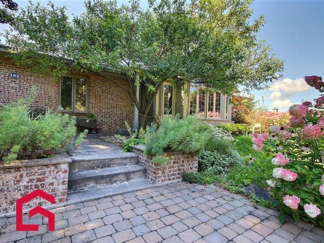 152 Boul. Robert — photo 1