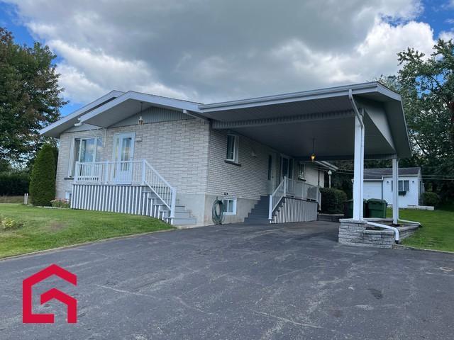 532 Rue St-Jacques E. — photo 1