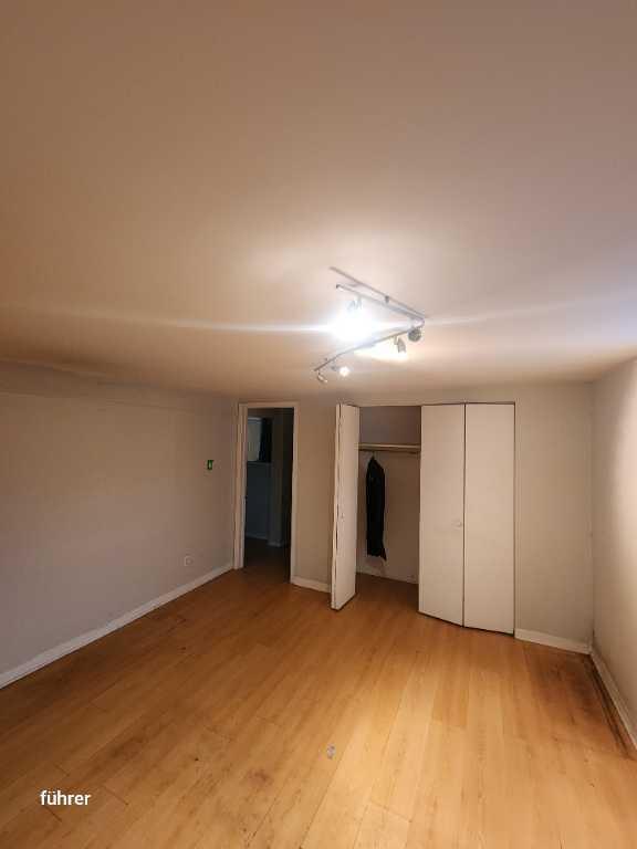 Grand 4 1/2 à Louer - Logement Meublé 4