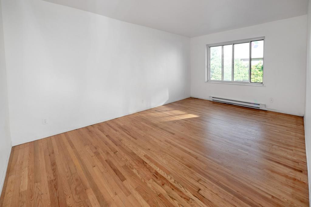 3 1/2 & 4 1/2 Ascenseur, buanderie, garage ($)... NDG - Notre-Dame-de-Grâce Montréal - appartement / logement à louer 4