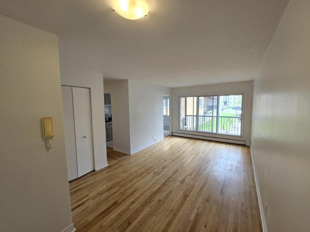 4 1/2 disponible avec poss. stationnement à Lachine Montréal - appartement / logement à louer 3