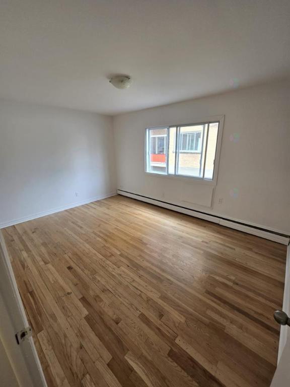 4 1/2 disponible avec poss. stationnement à Lachine Montréal - appartement / logement à louer 4