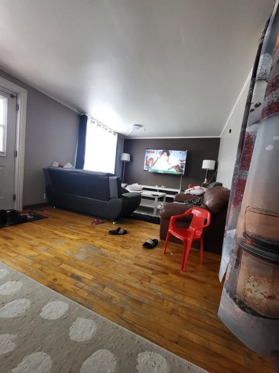 Superbe grand 6 1/2 à louer à Québec disponible 1er novembre 3