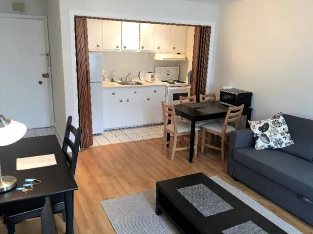 Superbe appartement 3 1/2 entièrement meublé près de l'U. Laval 3