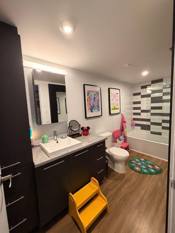Cession de bail – Grand 4½ à Boisbriand condo Le Dix65  – disponible 1er nov  – 1 965 $/mois 4