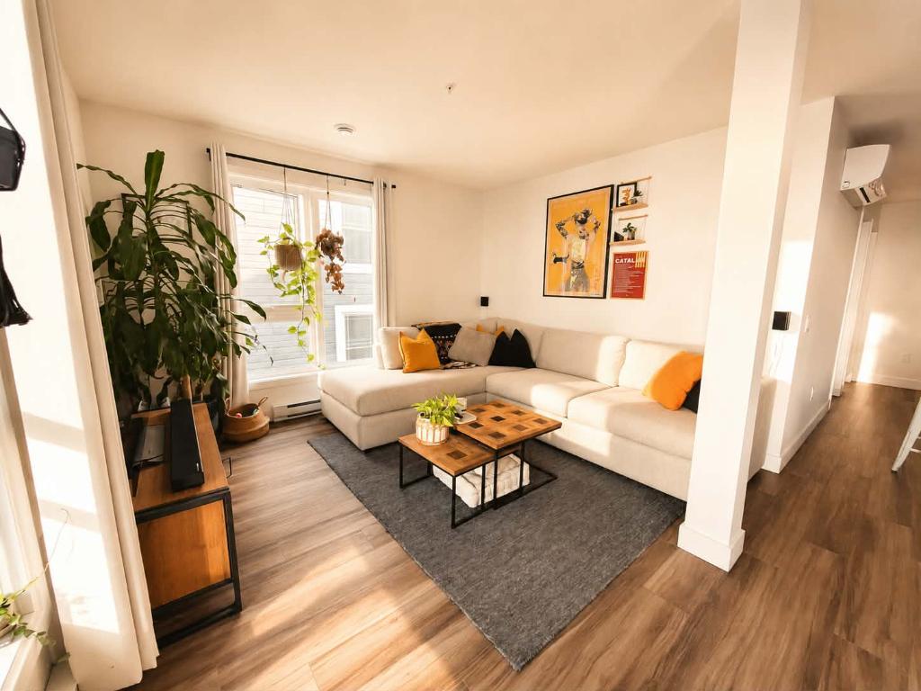 ✨ Grand 4½ lumineux à Limoilou TOUT INCLUS — OCTOBRE GRATUIT! ✨ 2