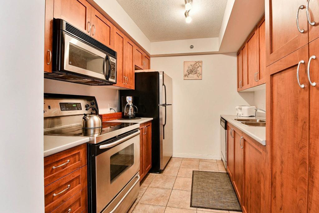 Furnished 2 Bed with Garage next to ETS and Griffintown 5