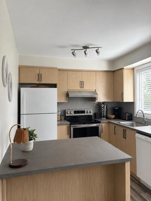 Appartement à louer 4 1/2 à Ste-Thérèse 2
