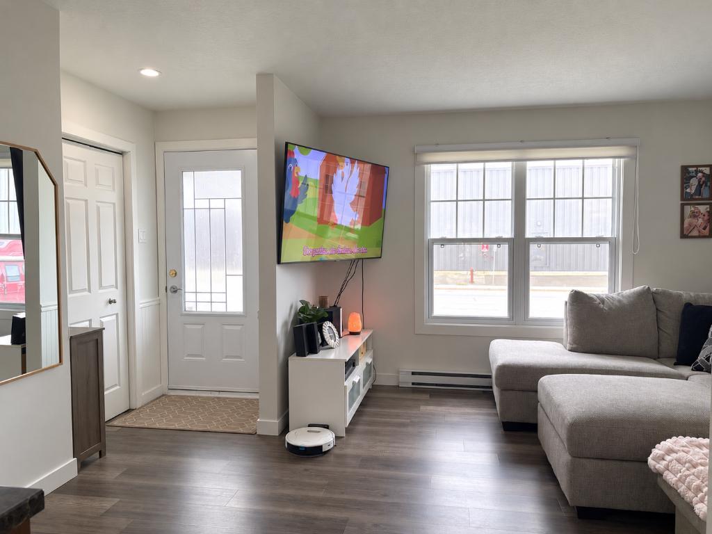 54 Rue Saint-Urbain, Granby, QC, Canada — photo 2