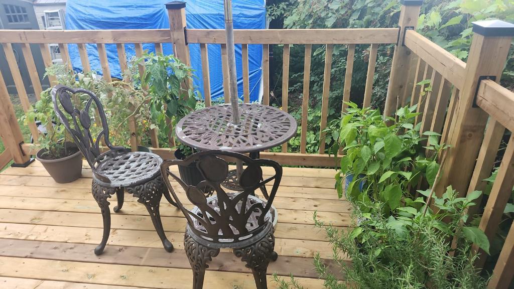 Chambre dans une maison meublée à louer à Laval/ Mois ou Semaine 4