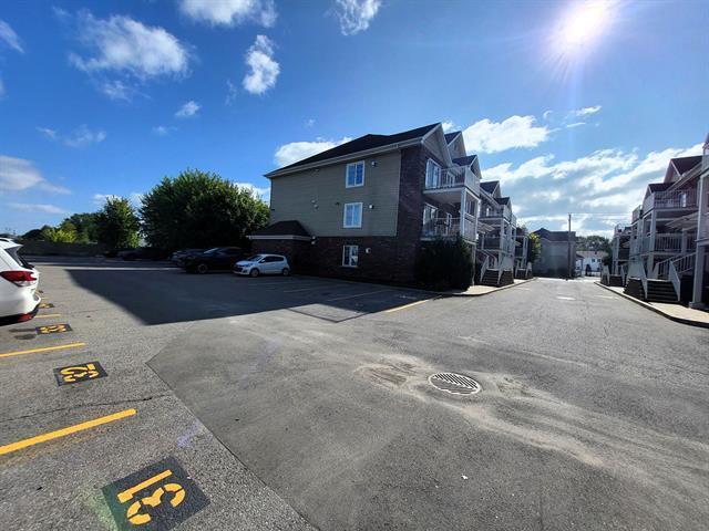 23 Boul. Ste-Anne — photo 3