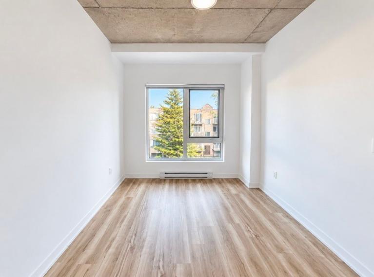 Superbe appartement 4 ½ au bord de l’eau à LaSalle 5