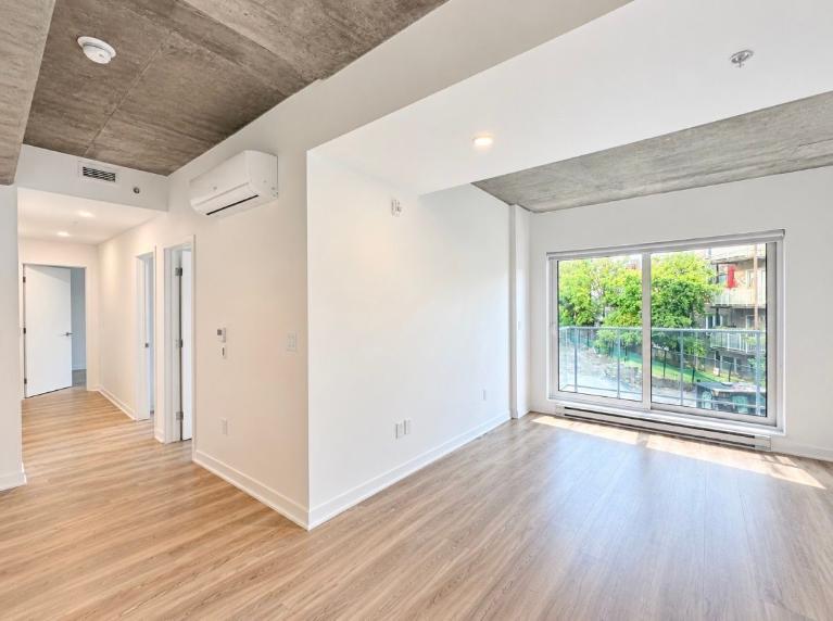 Superbe appartement 5 ½ au bord de l’eau à LaSalle 2