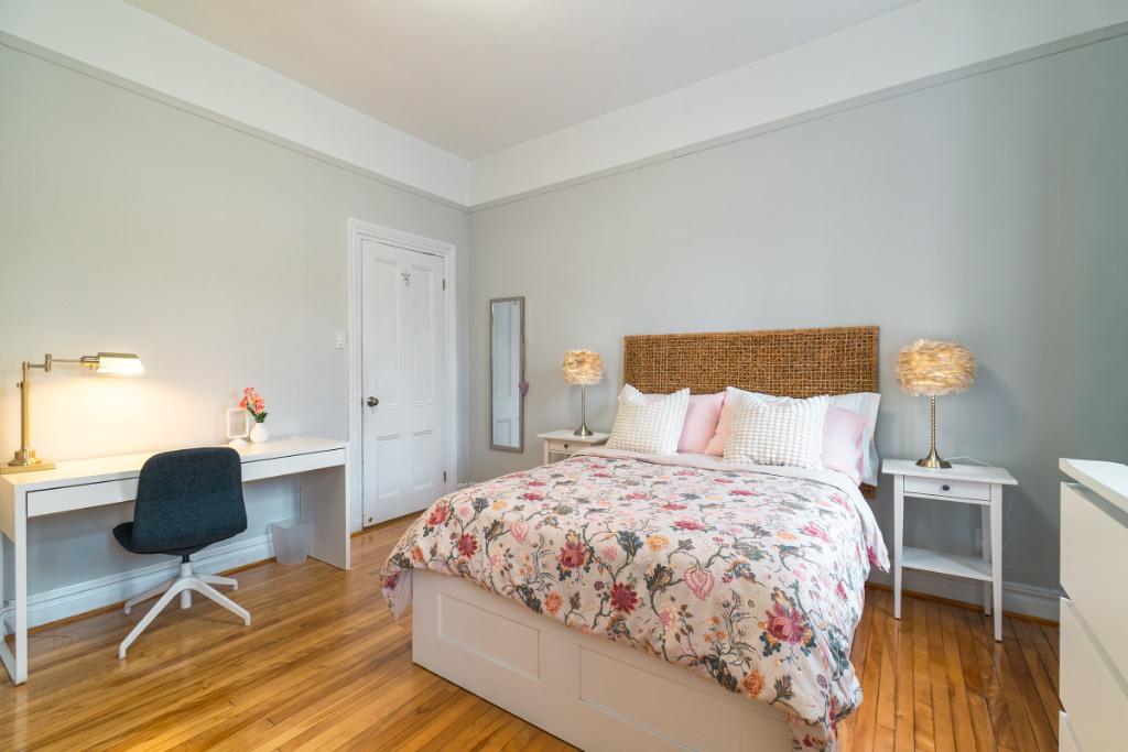 GRAND 4 CHAMBRES ENTIÈREMENT MEUBLÉ | FAMILLES & PROFESSIONNELS | MONTCALM QUÉBEC 2