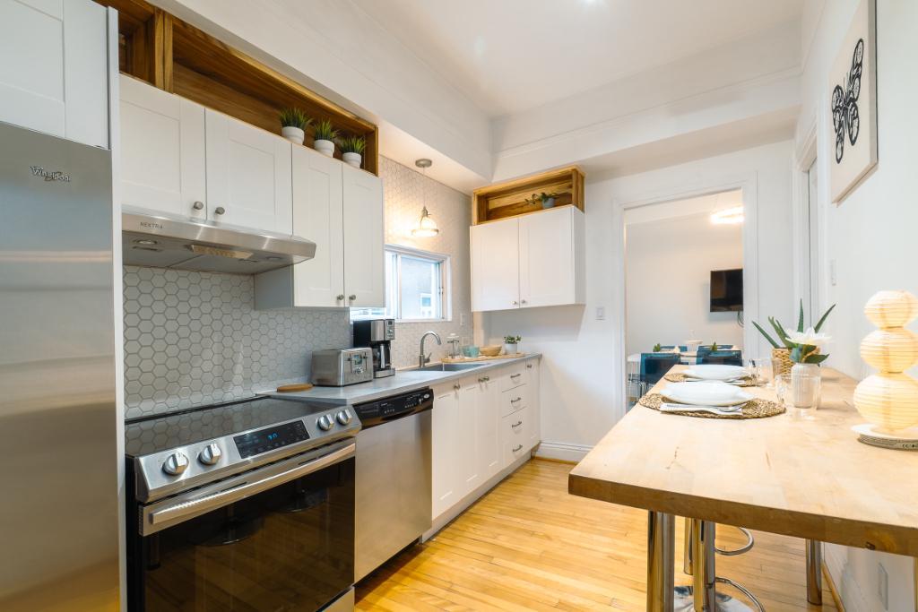GRAND 4 CHAMBRES ENTIÈREMENT MEUBLÉ | FAMILLES & PROFESSIONNELS | MONTCALM QUÉBEC 3