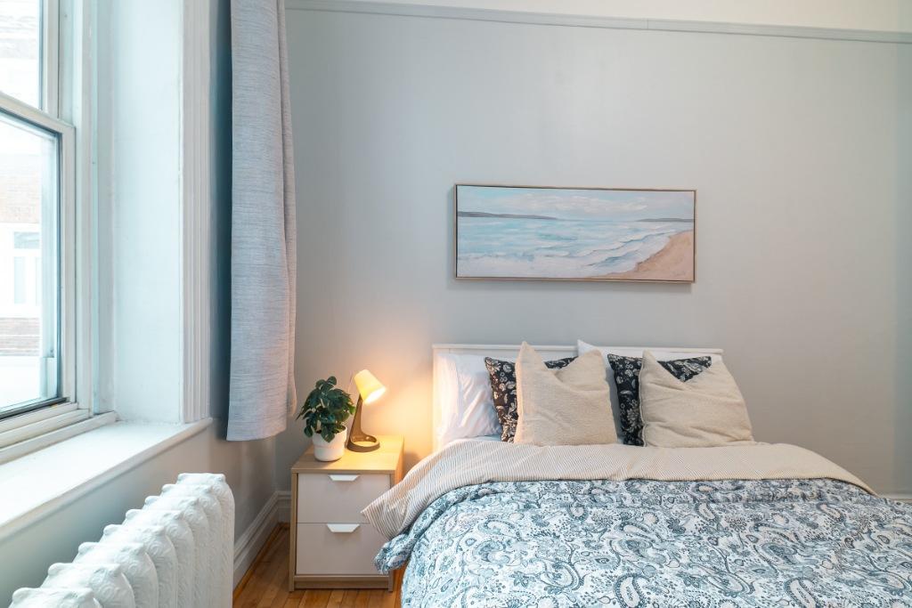 GRAND 4 CHAMBRES ENTIÈREMENT MEUBLÉ | FAMILLES & PROFESSIONNELS | MONTCALM QUÉBEC 5