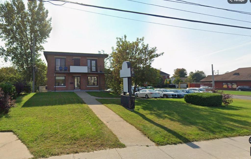 1127-1129 boul. Curé-Labelle Blainville — photo 1