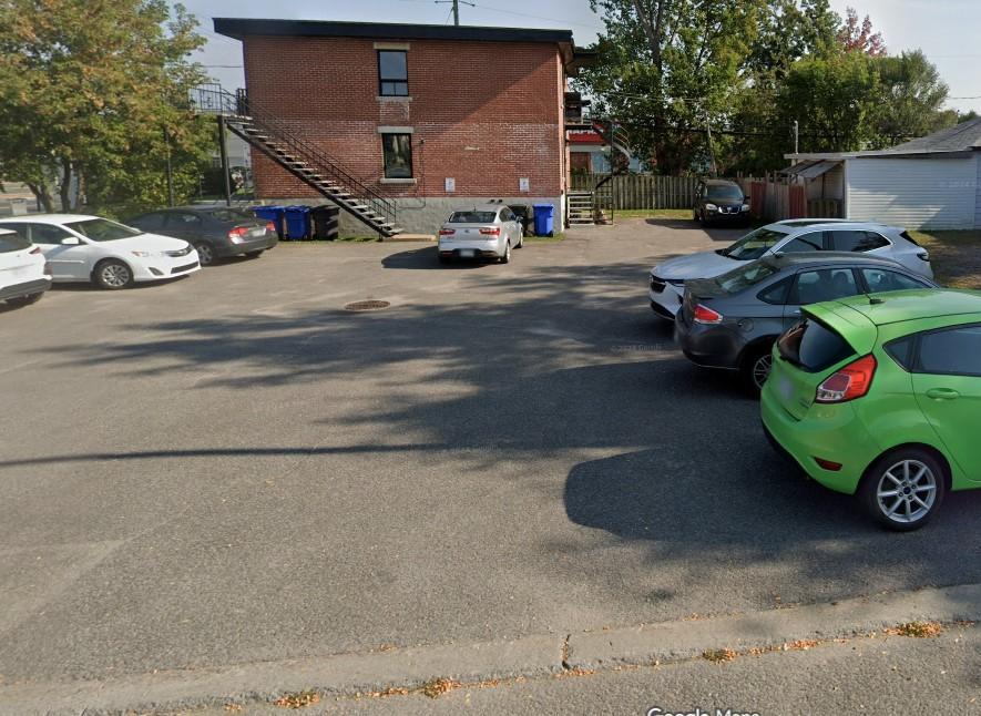 1127-1129 boul. Curé-Labelle Blainville — photo 2