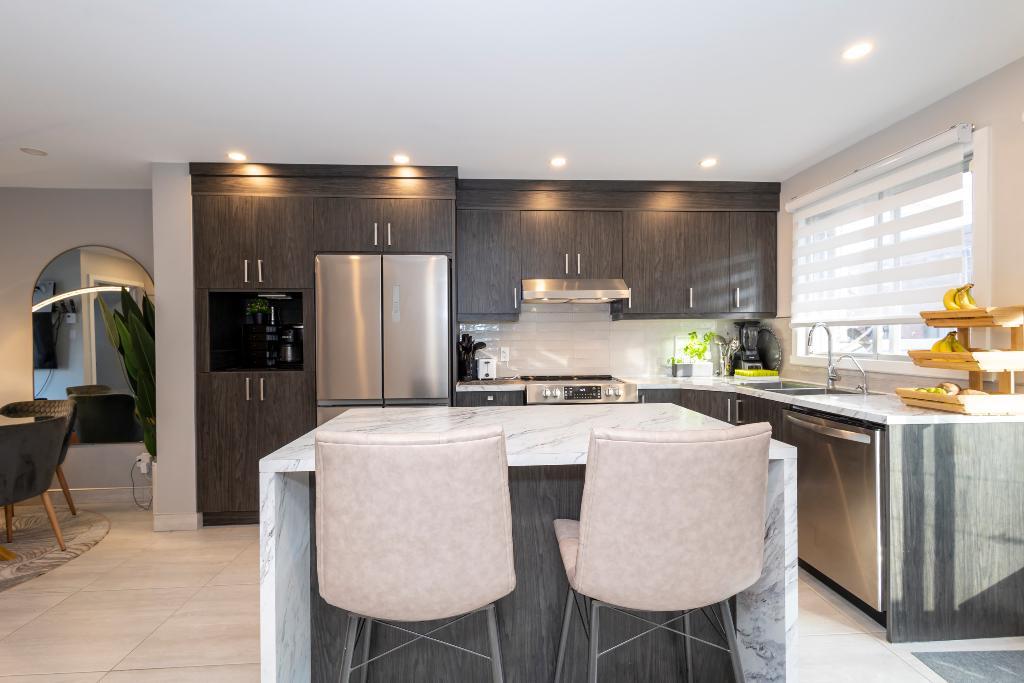 À LOUER | GRAND 5 ½ CLÉ EN MAIN – VILLERAY** AVEC GARAGE ET ANIMAUX ACCEPTÉS 2