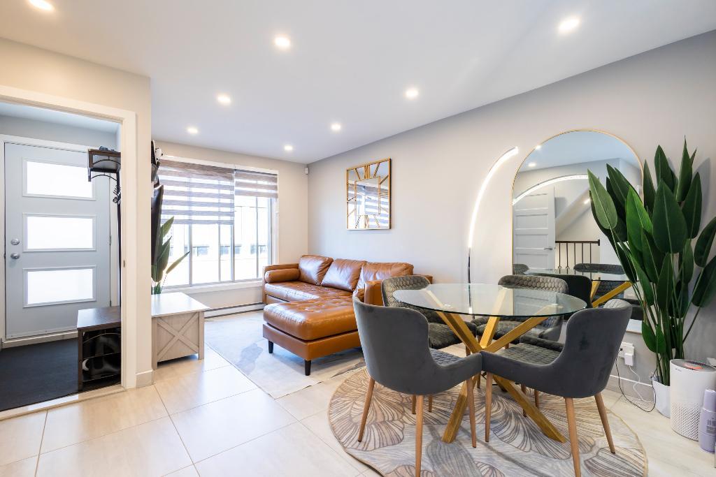 À LOUER | GRAND 5 ½ CLÉ EN MAIN – VILLERAY** AVEC GARAGE ET ANIMAUX ACCEPTÉS 3