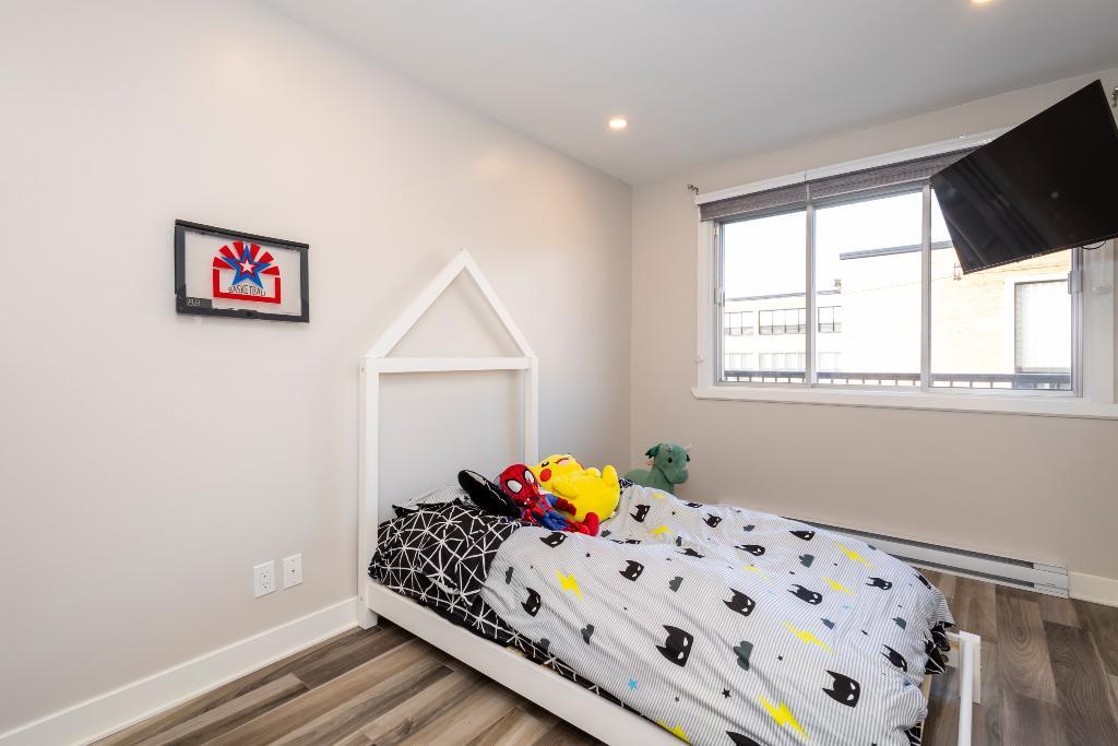 À LOUER | GRAND 5 ½ CLÉ EN MAIN – VILLERAY** AVEC GARAGE ET ANIMAUX ACCEPTÉS 5
