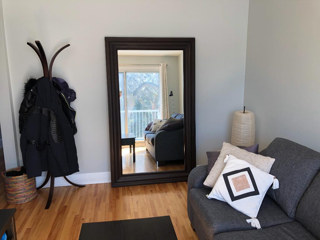 Appartement Ahuntsic 3 1/2 climatisé avec électroménagers et balcons 3