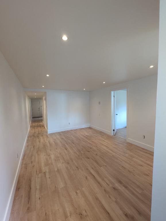 4 1/2  semi-meublé Montréal 4