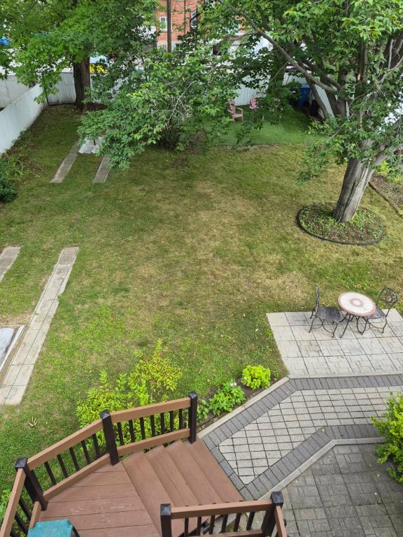 Grand Logement 4 1/2 rez de chausse immeuble centenaire ,centre ville st-jerome 2